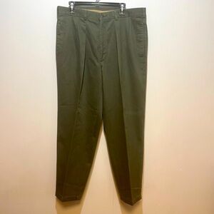 Savane Men's Dark Olive Pants. Size 38/29.